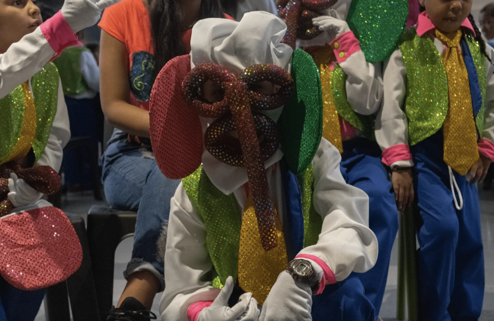 guardianes-carnaval-ninos-tradicion-cultural