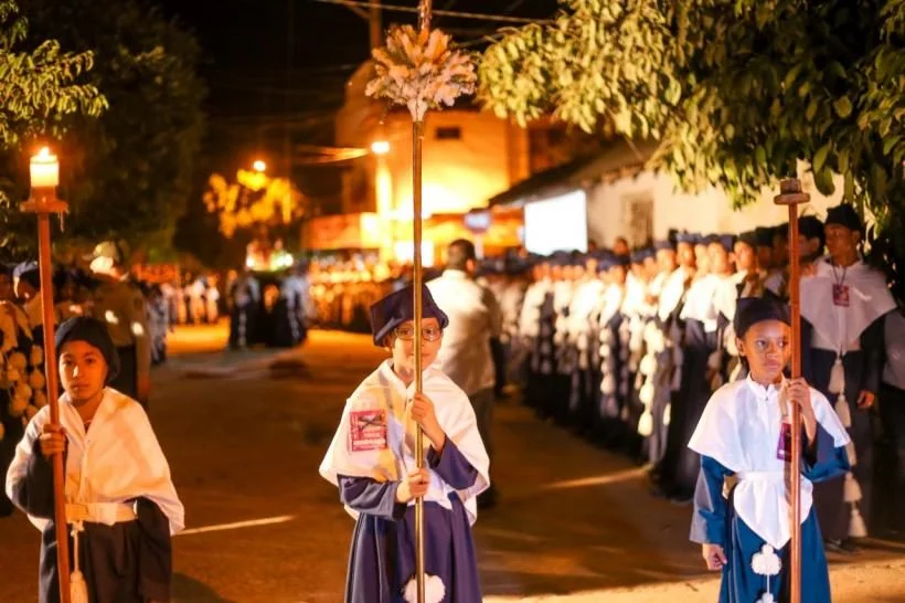 semana-santica-mompox-bolivar-desfile-infantil