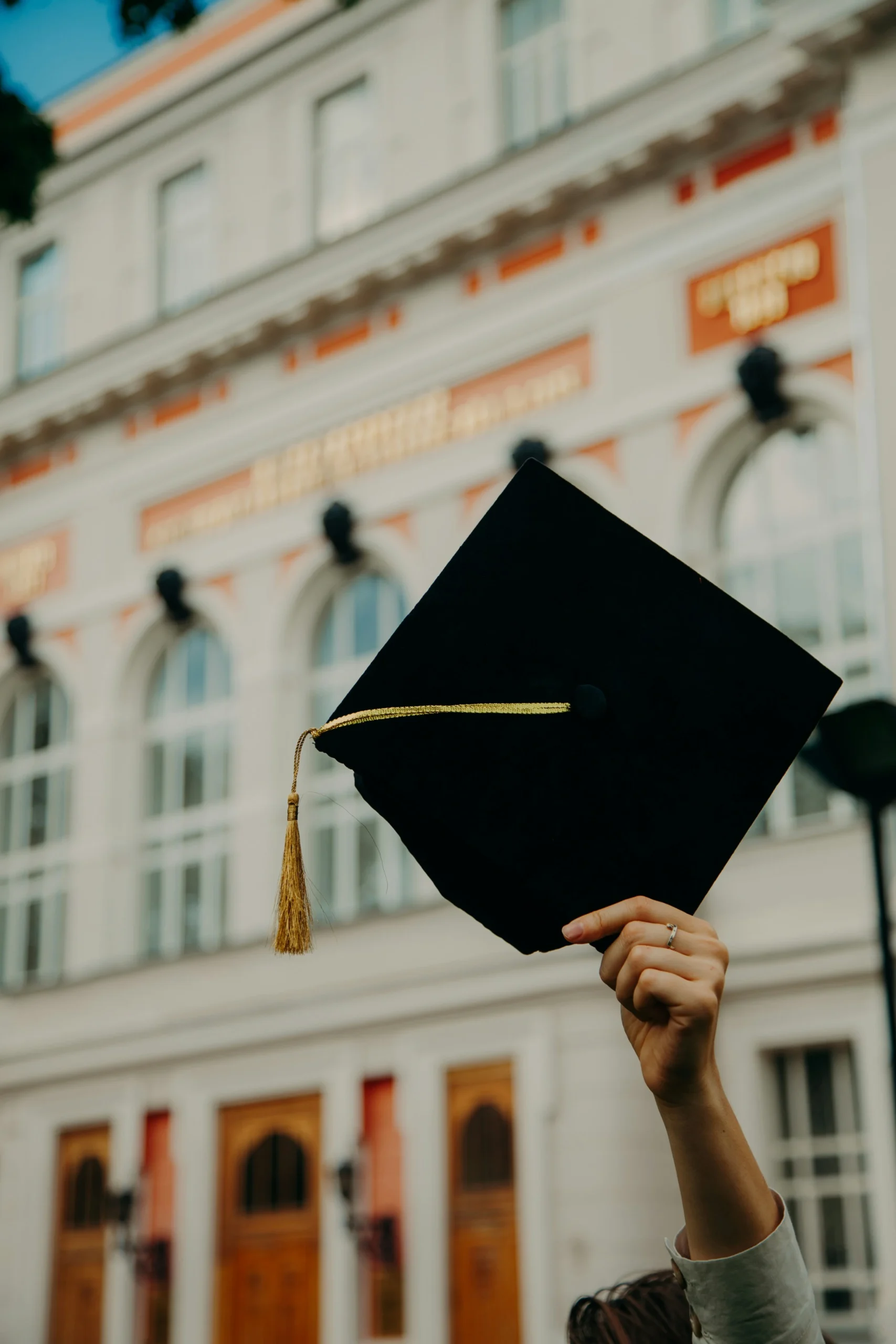 Identificar habilidades, intereses y fortalezas ayuda a elegir una carrera profesional acorde con la vocación de cada estudiante